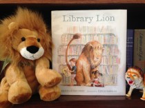 blogpic.librarylion.shelf