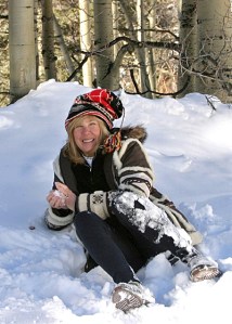 jan_brett_snowy_treasury_jacket_400[1]